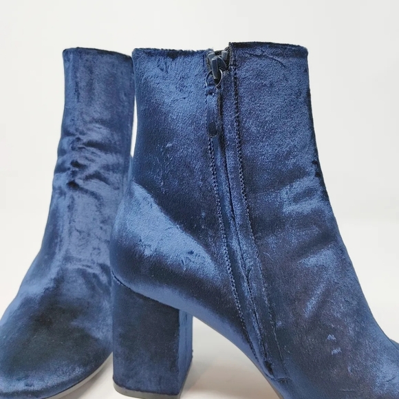 Balenciaga Blue Velvet Bootie Size 40 - Picture 3 of 6